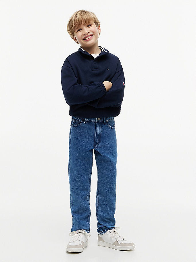 Jeans straight fit sbiaditi con bandierina ricamata