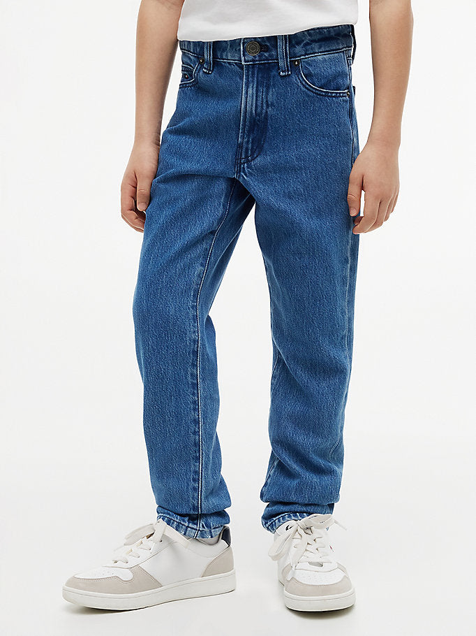 Jeans straight fit sbiaditi con bandierina ricamata
